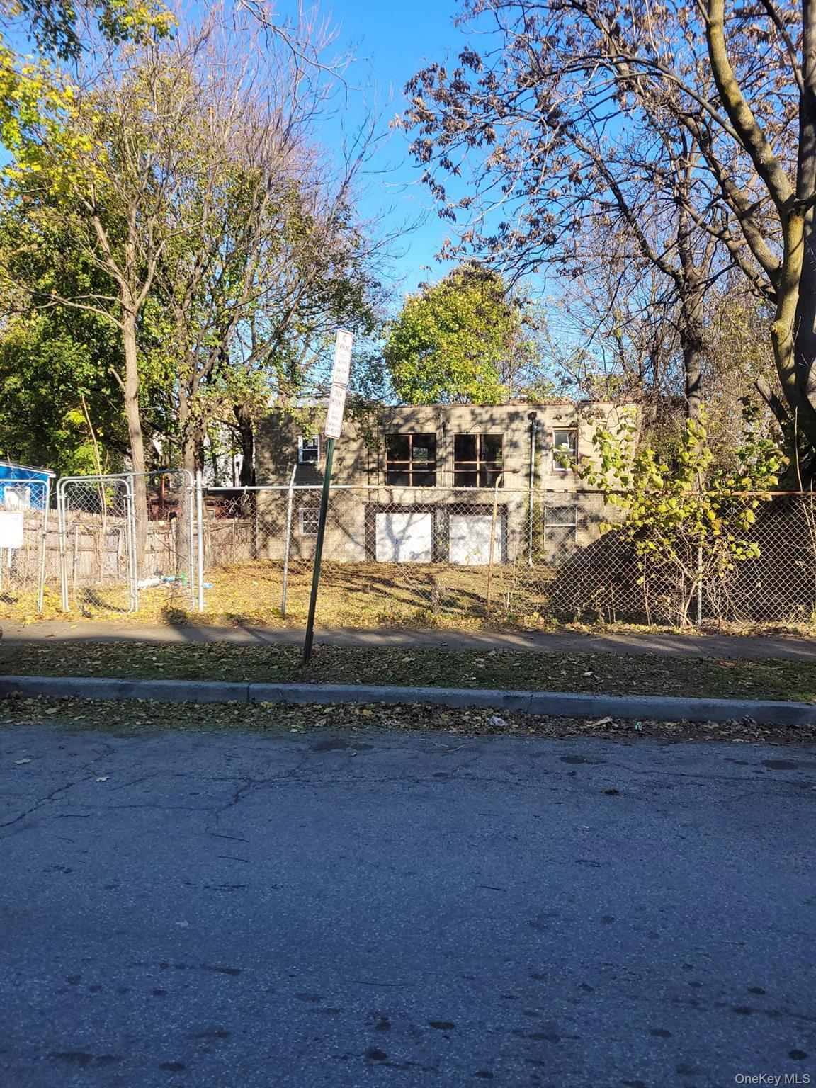 18 Hasbrouck Street Property Photo 13