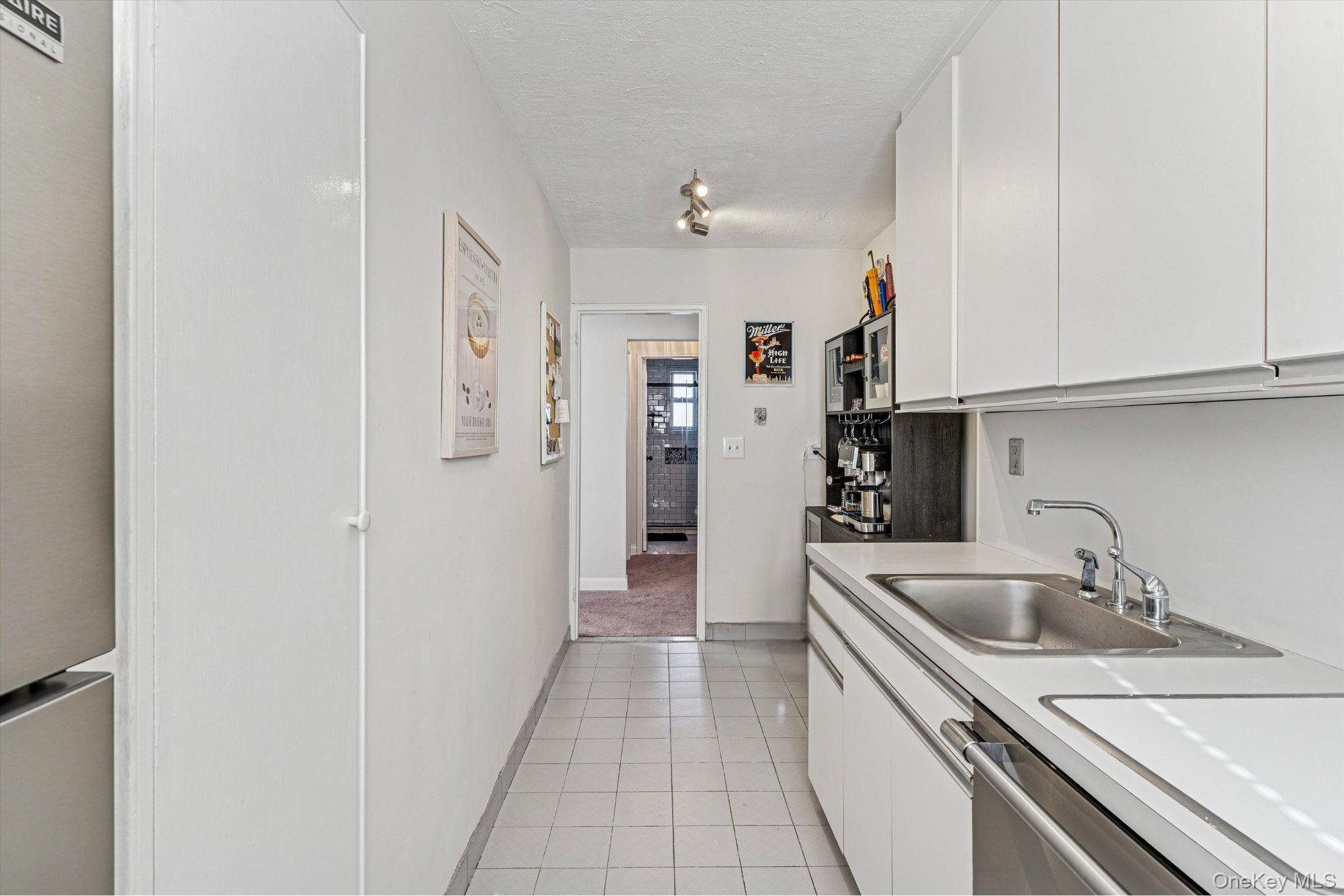 411 Merrick Road B Property Photo 5