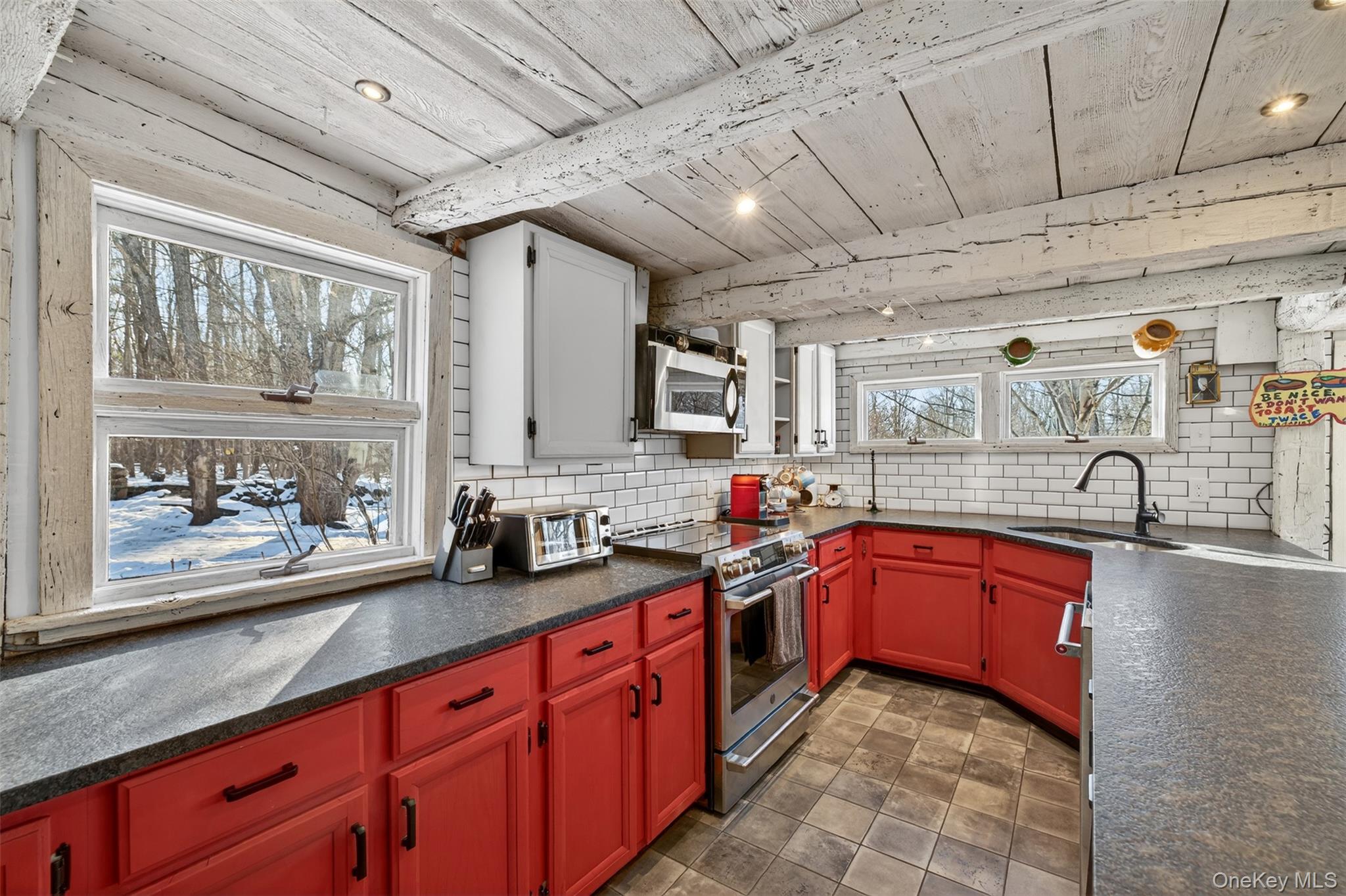 101 Drake Road Property Photo 25