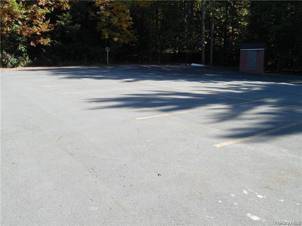 89 Sullivan Avenue Property Photo 3