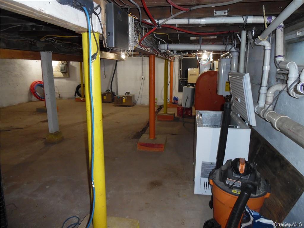 89 Sullivan Avenue Property Photo 15