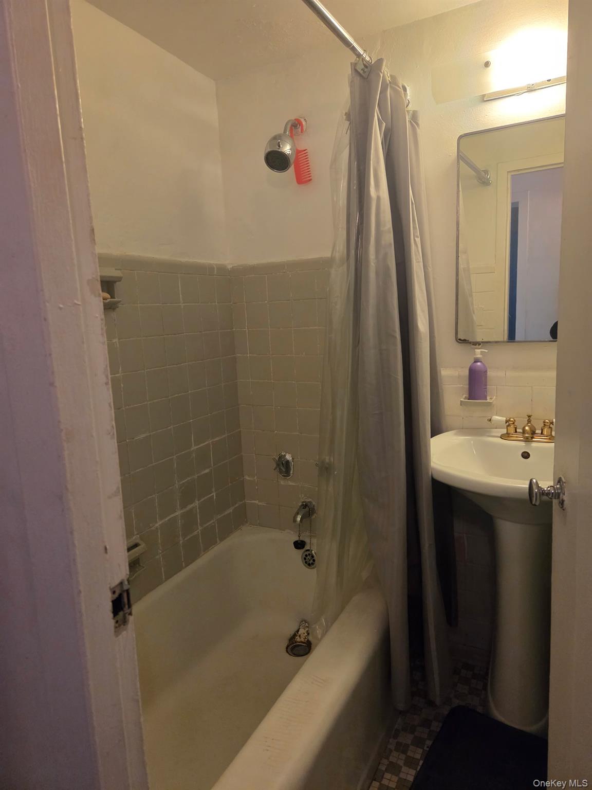8 Fordham Hill Oval #6b Property Photo 8