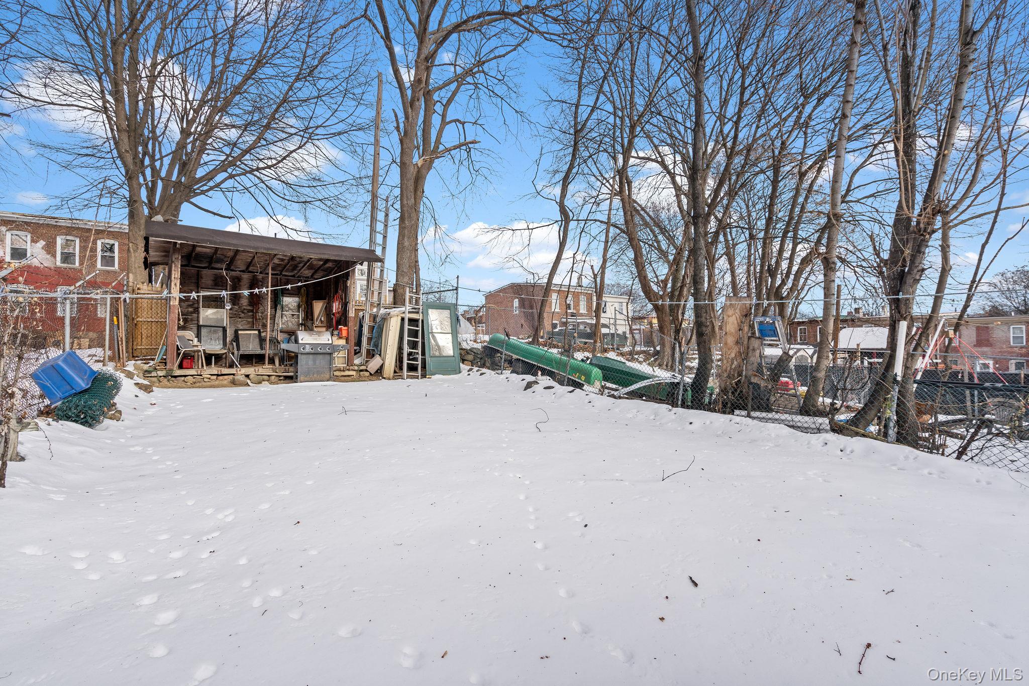 210 Renwick Street Property Photo 6