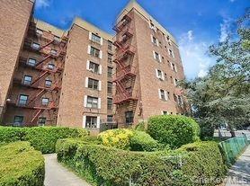 2821 Kings Highway 4m Property Photo 1