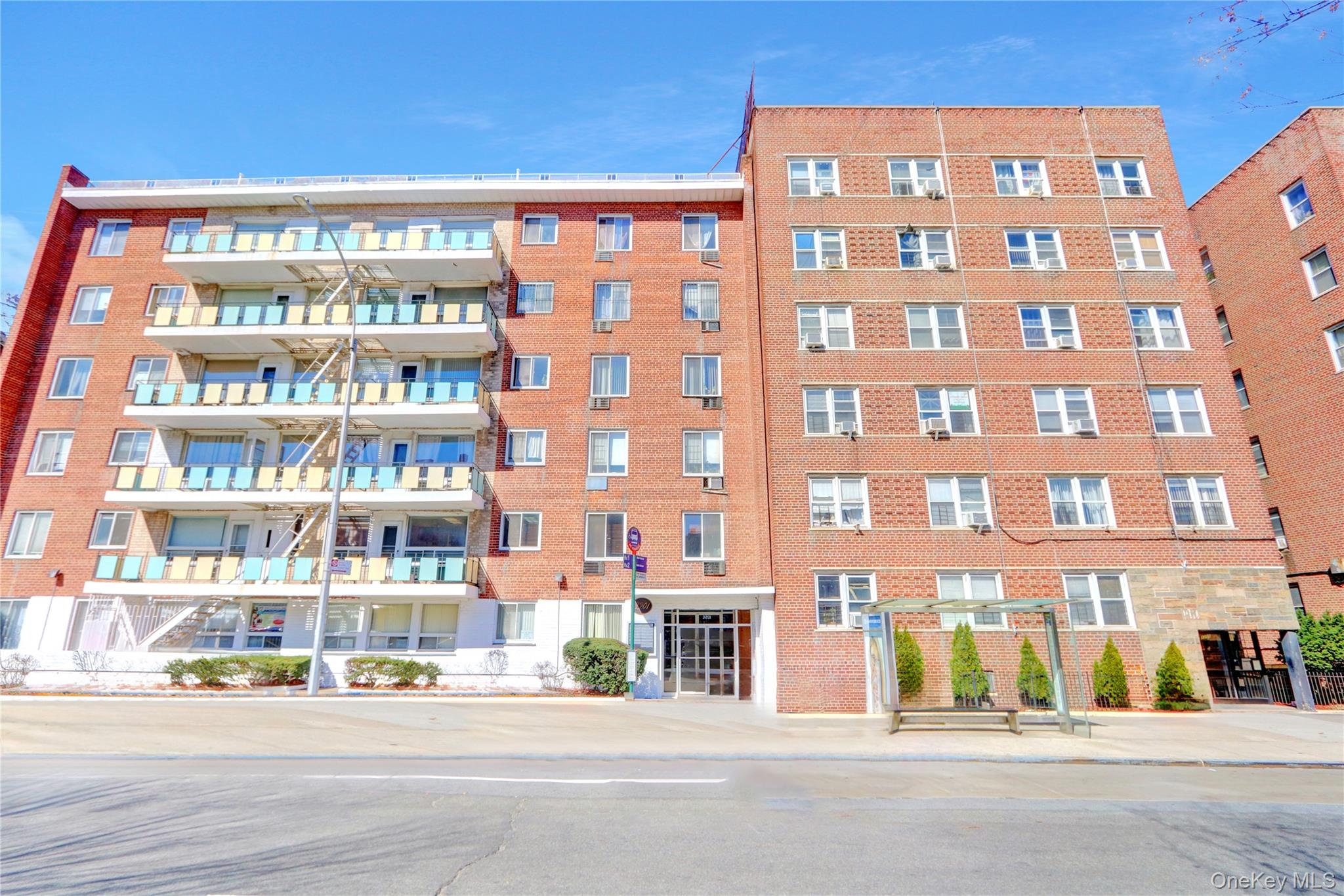 3201 Grand Concourse 4m Property Photo 2