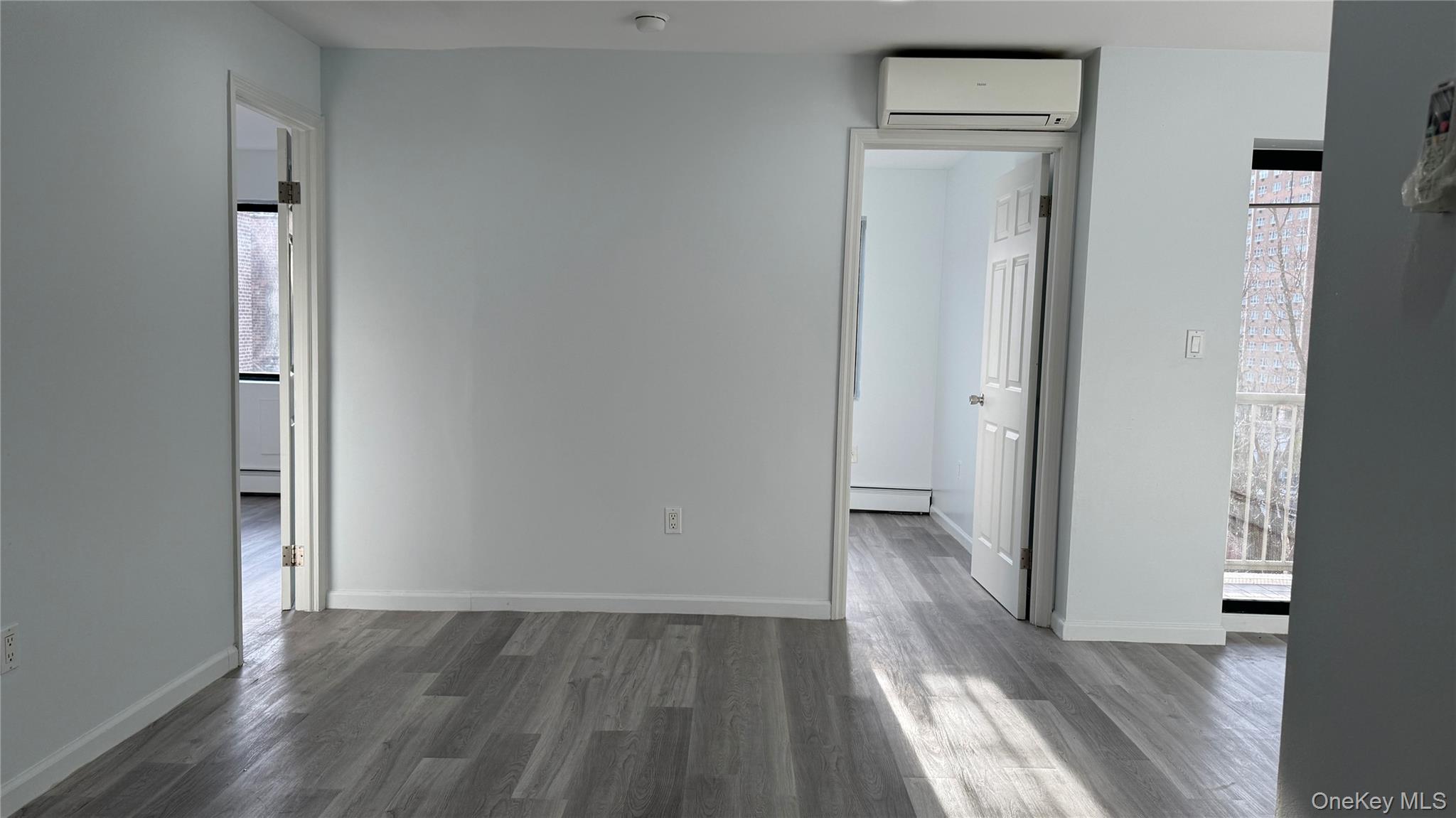 43-20 Union Street 6d Property Photo 3