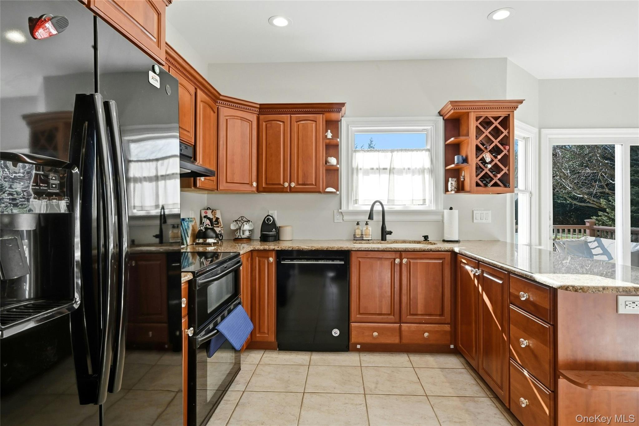 60 Water Terrace Property Photo 7