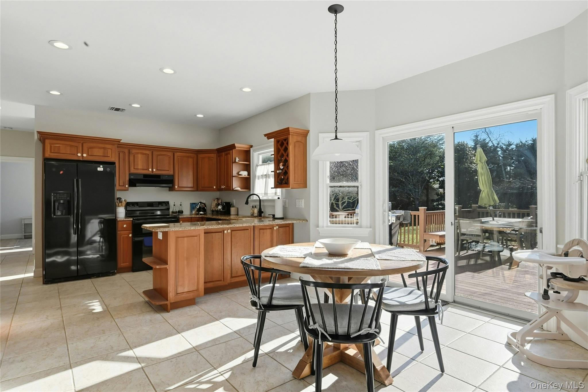 60 Water Terrace Property Photo 8