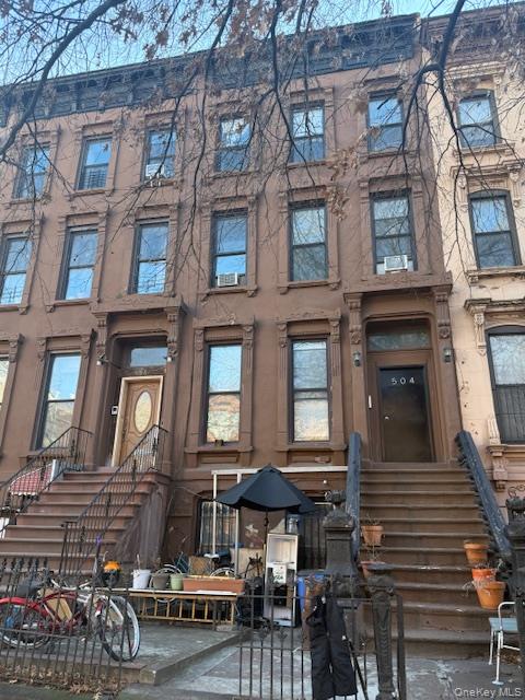 504 Willoughby Avenue Property Photo 1