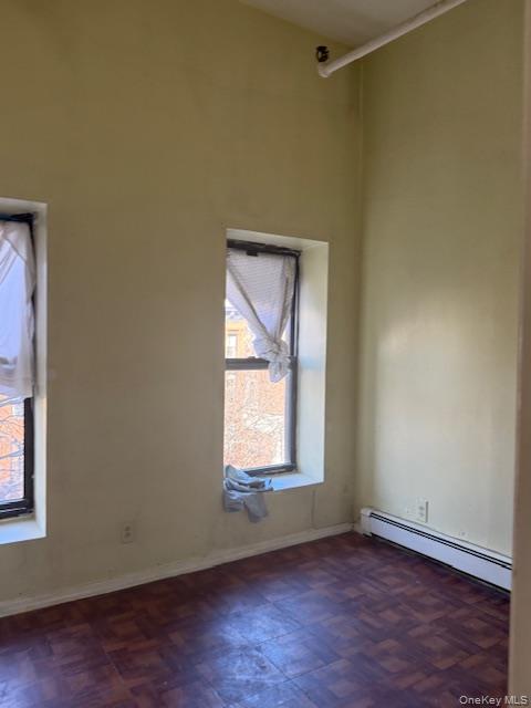 504 Willoughby Avenue Property Photo 4