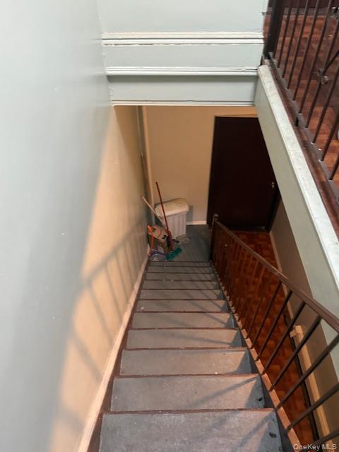 504 Willoughby Avenue Property Photo 5
