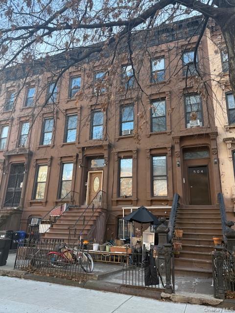 504 Willoughby Avenue Property Photo 6