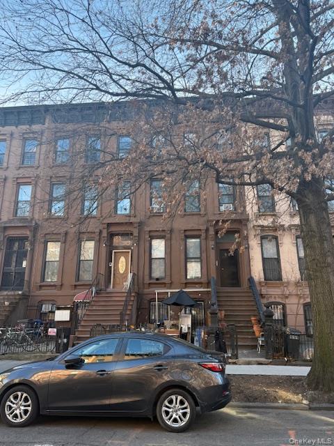 504 Willoughby Avenue Property Photo 7
