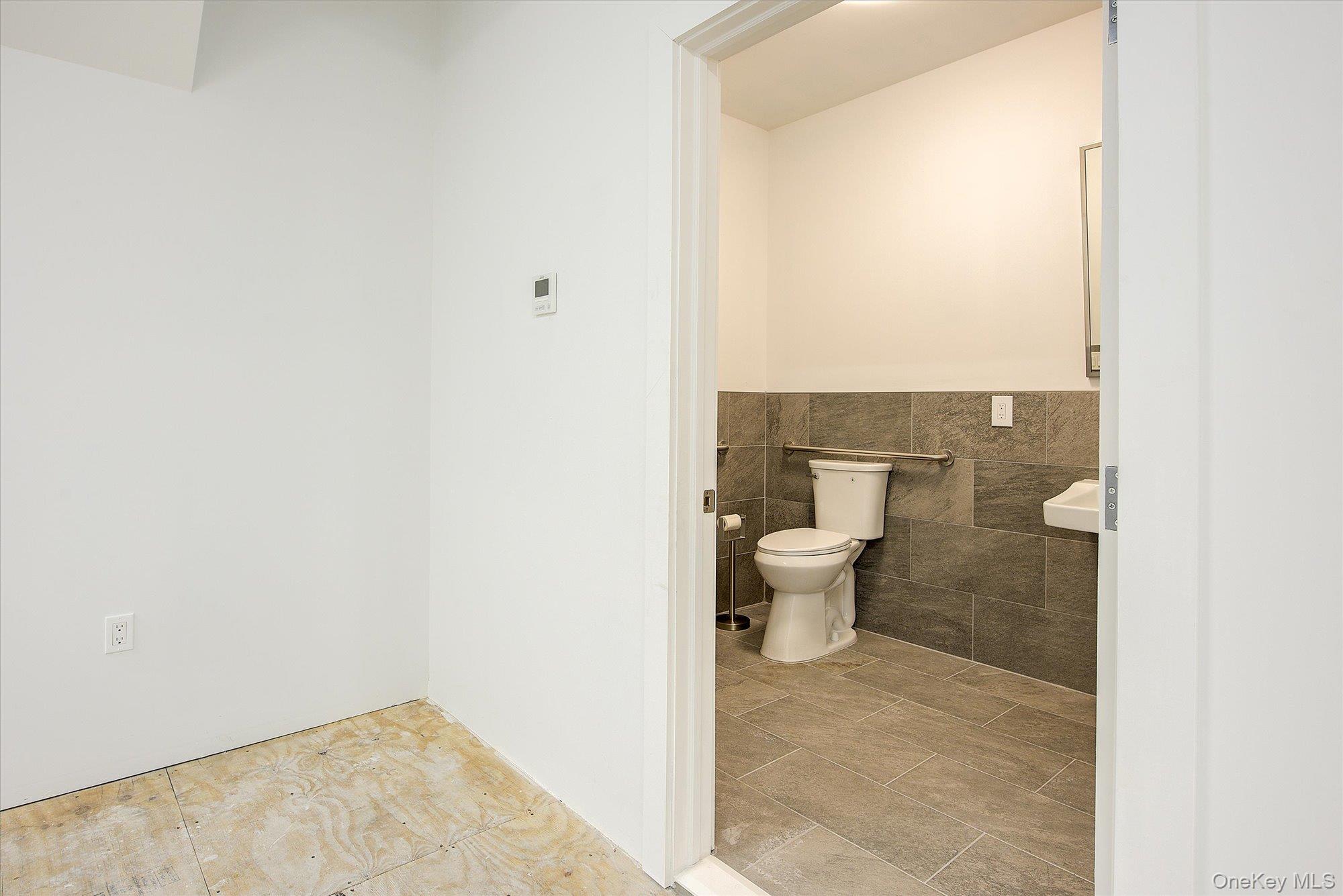 First Avenue 1779 Ground Floor Property Photo 21