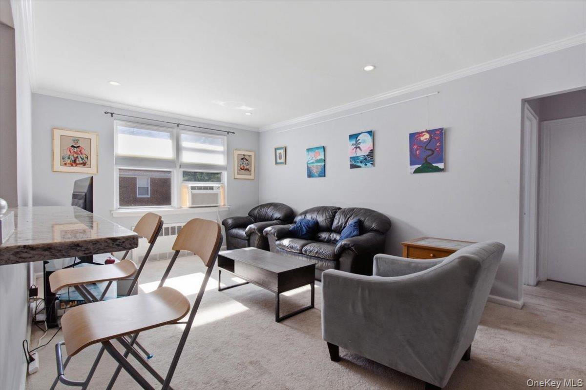15 Bryant Crescent 2b Property Photo 4