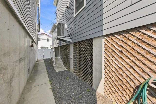 120 E 6th Road Property Photo 21