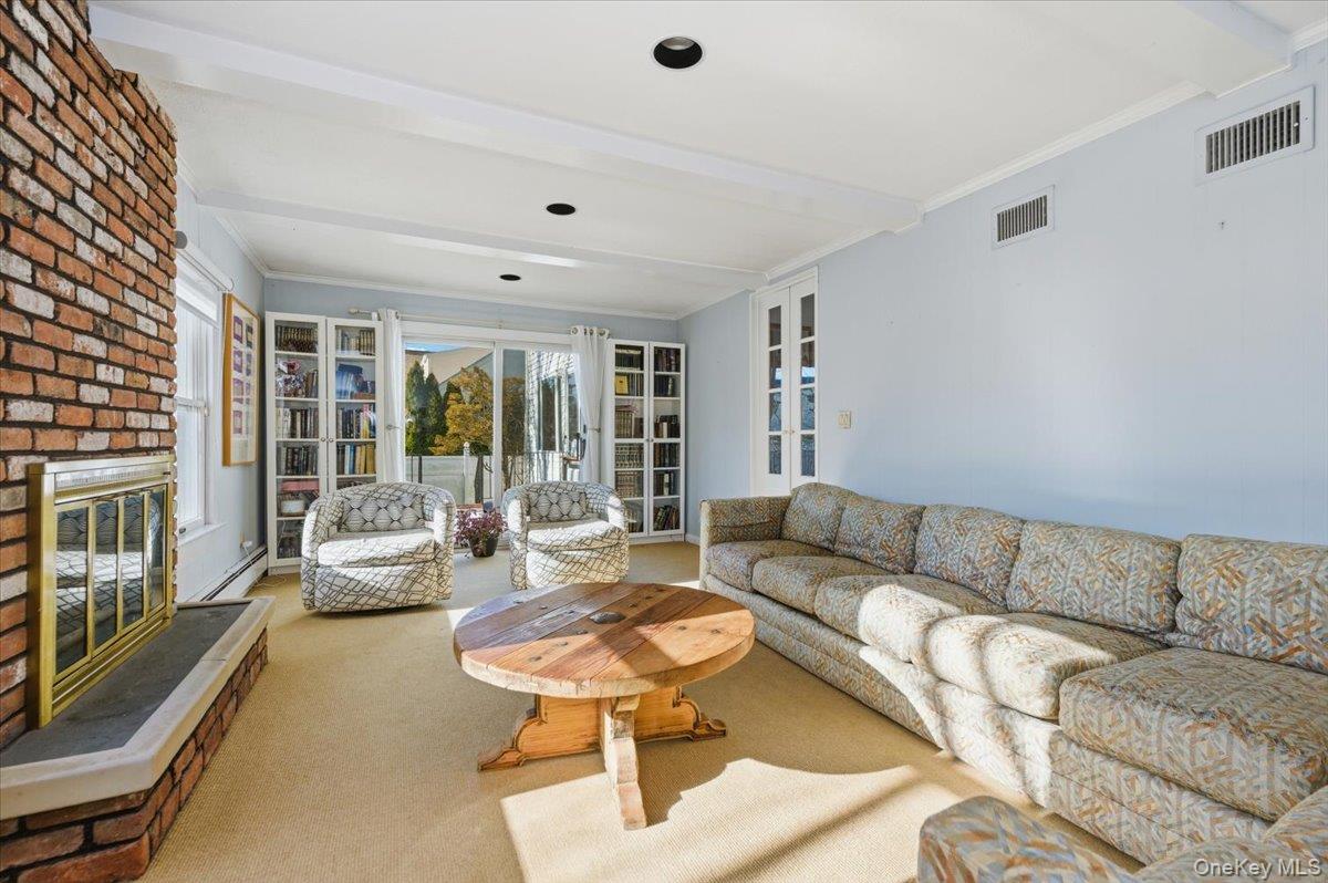 1495 Bay Boulevard Property Photo 10