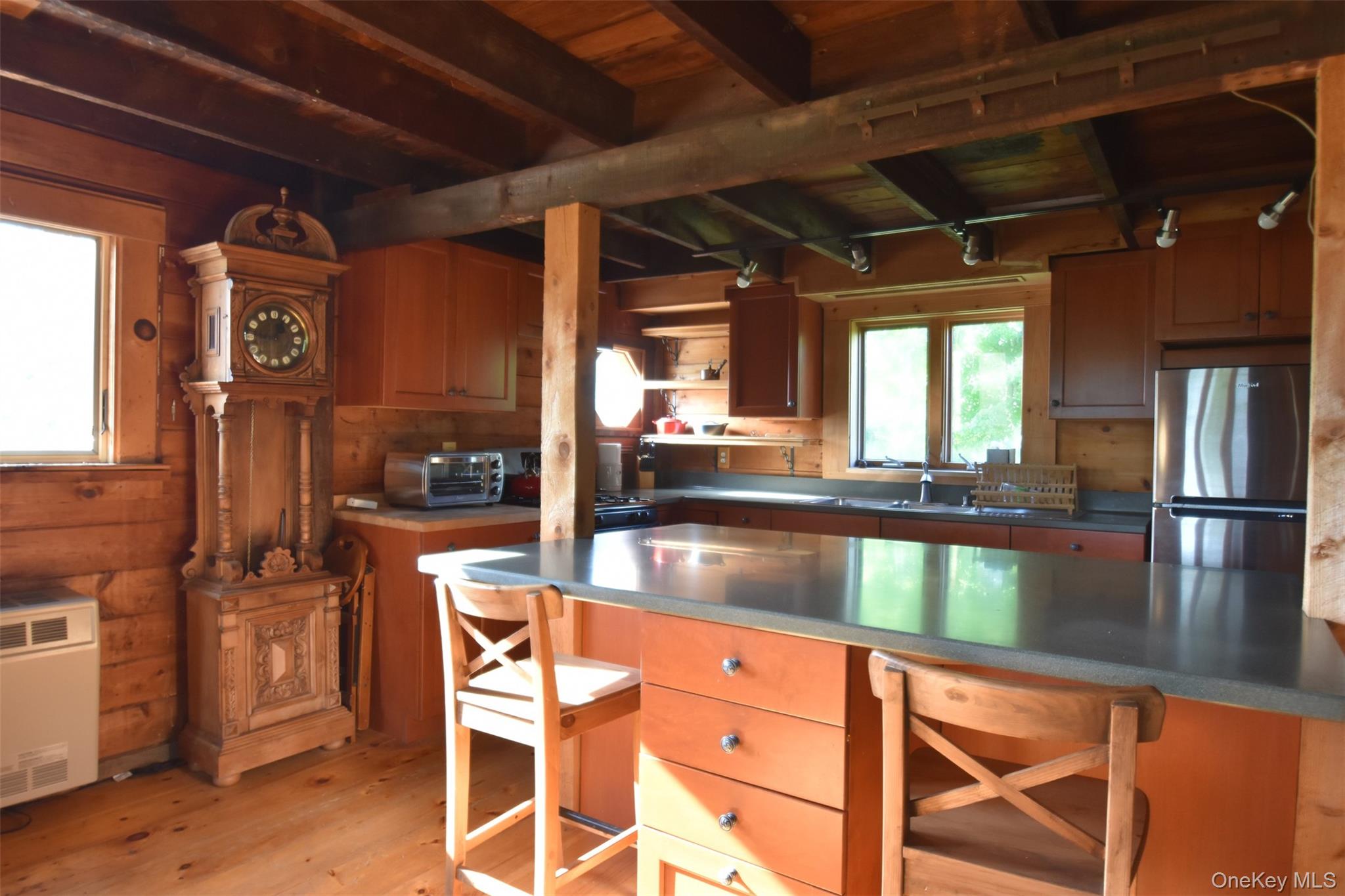 188 South Road Property Photo 5