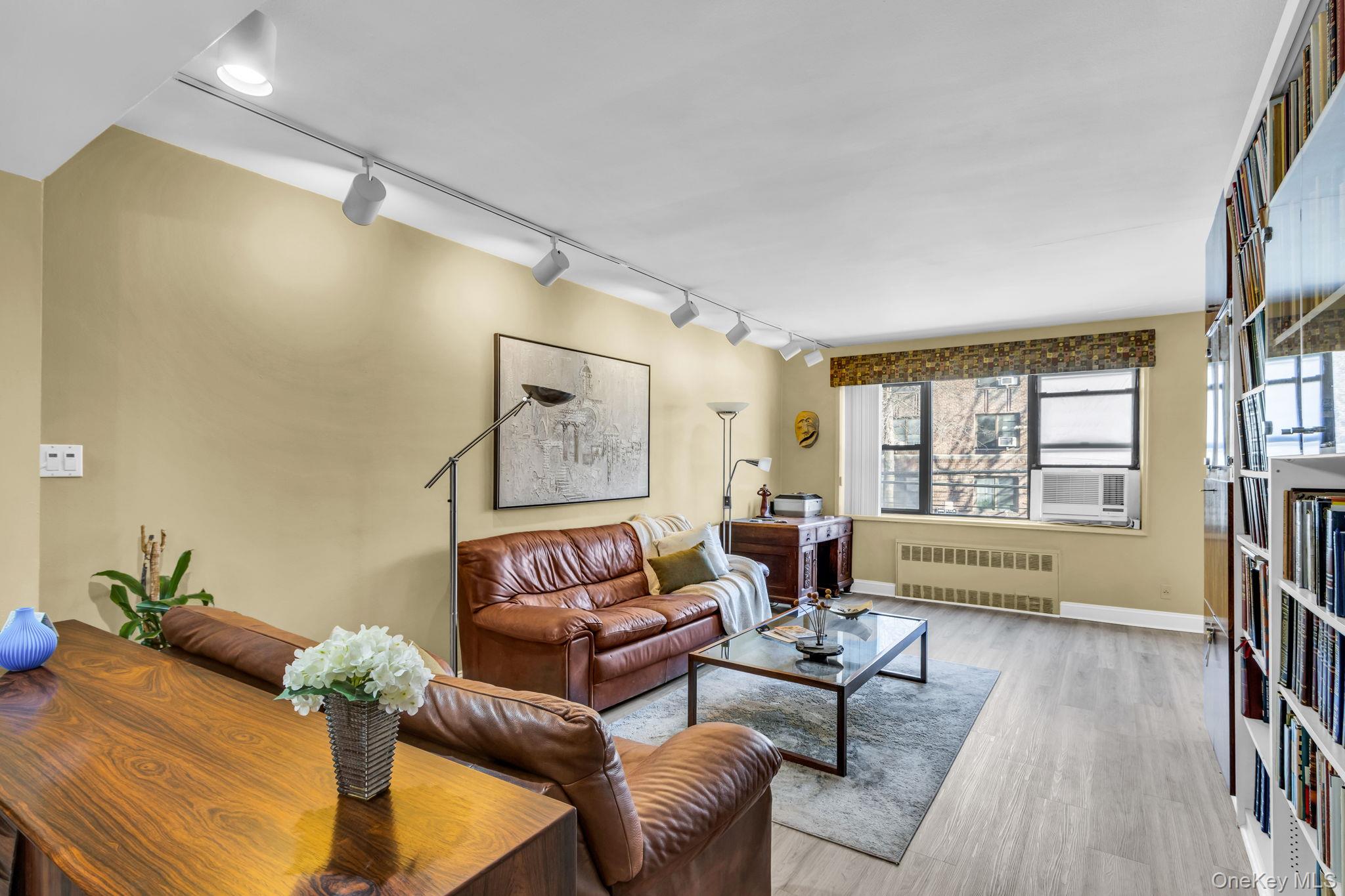 3601 Johnson Avenue 1c Property Photo 6