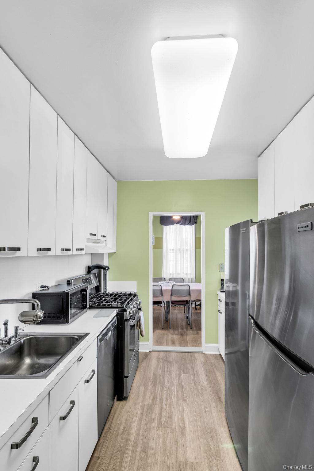 3601 Johnson Avenue 1c Property Photo 8
