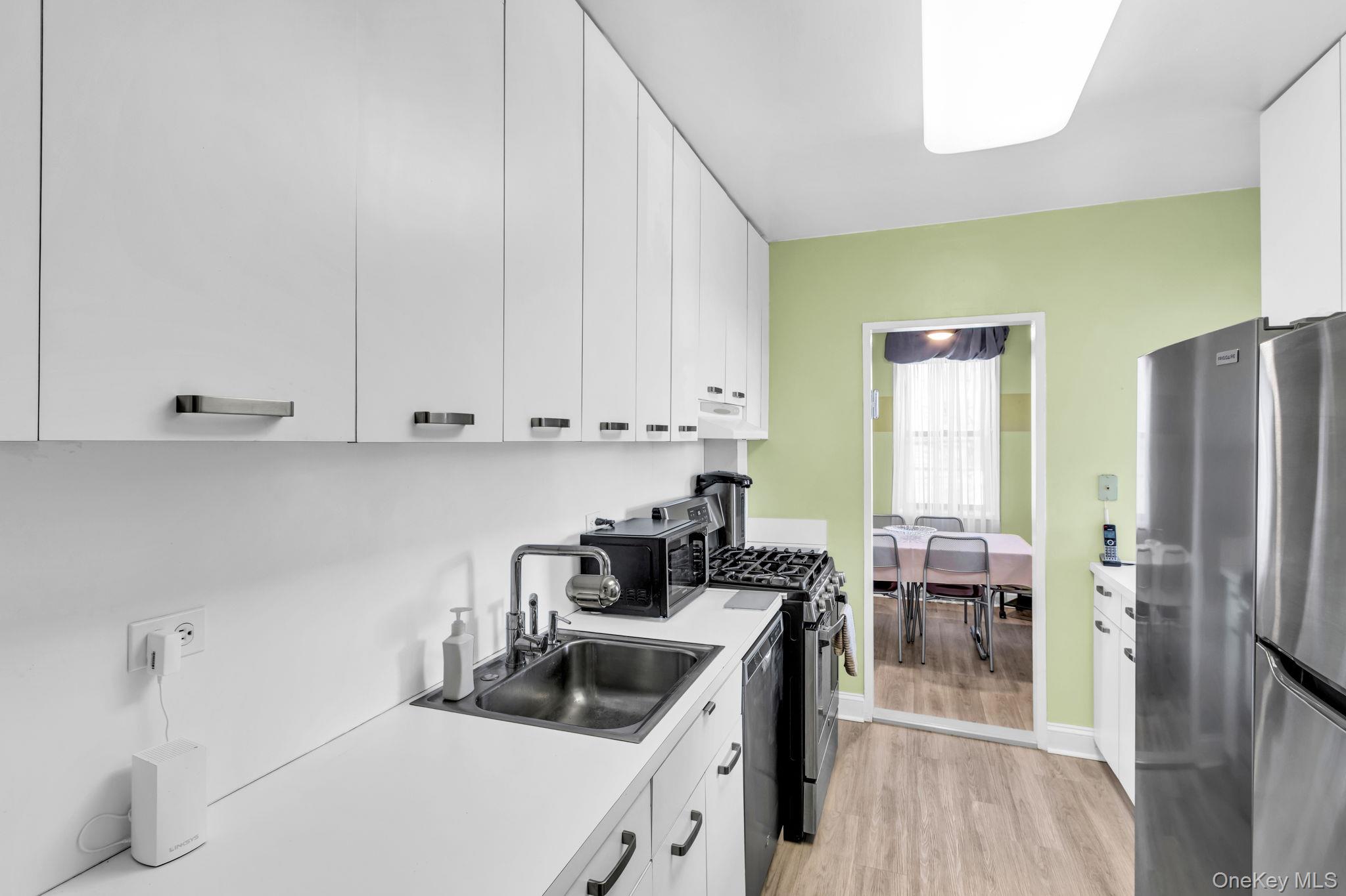 3601 Johnson Avenue 1c Property Photo 11
