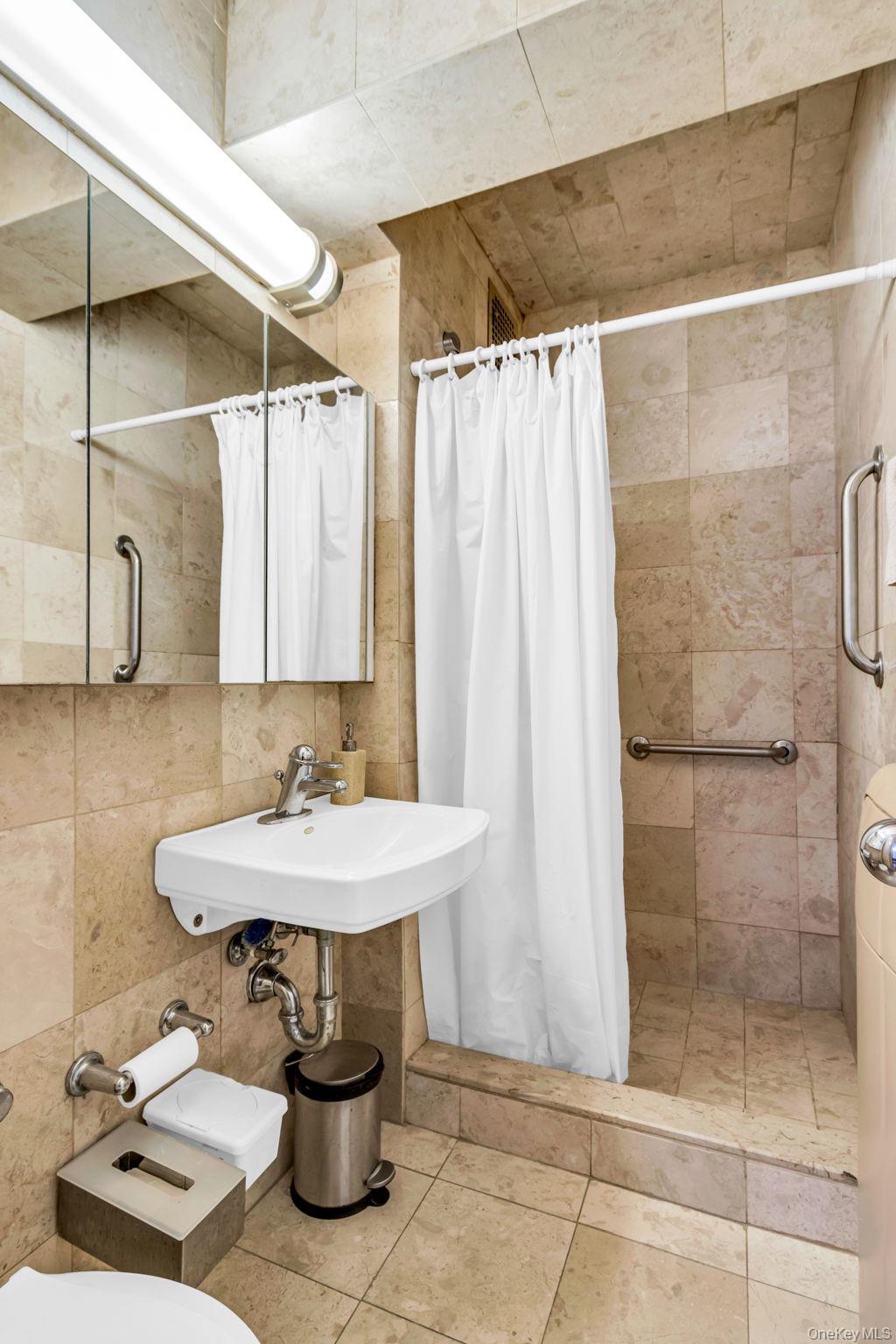 3601 Johnson Avenue 1c Property Photo 17