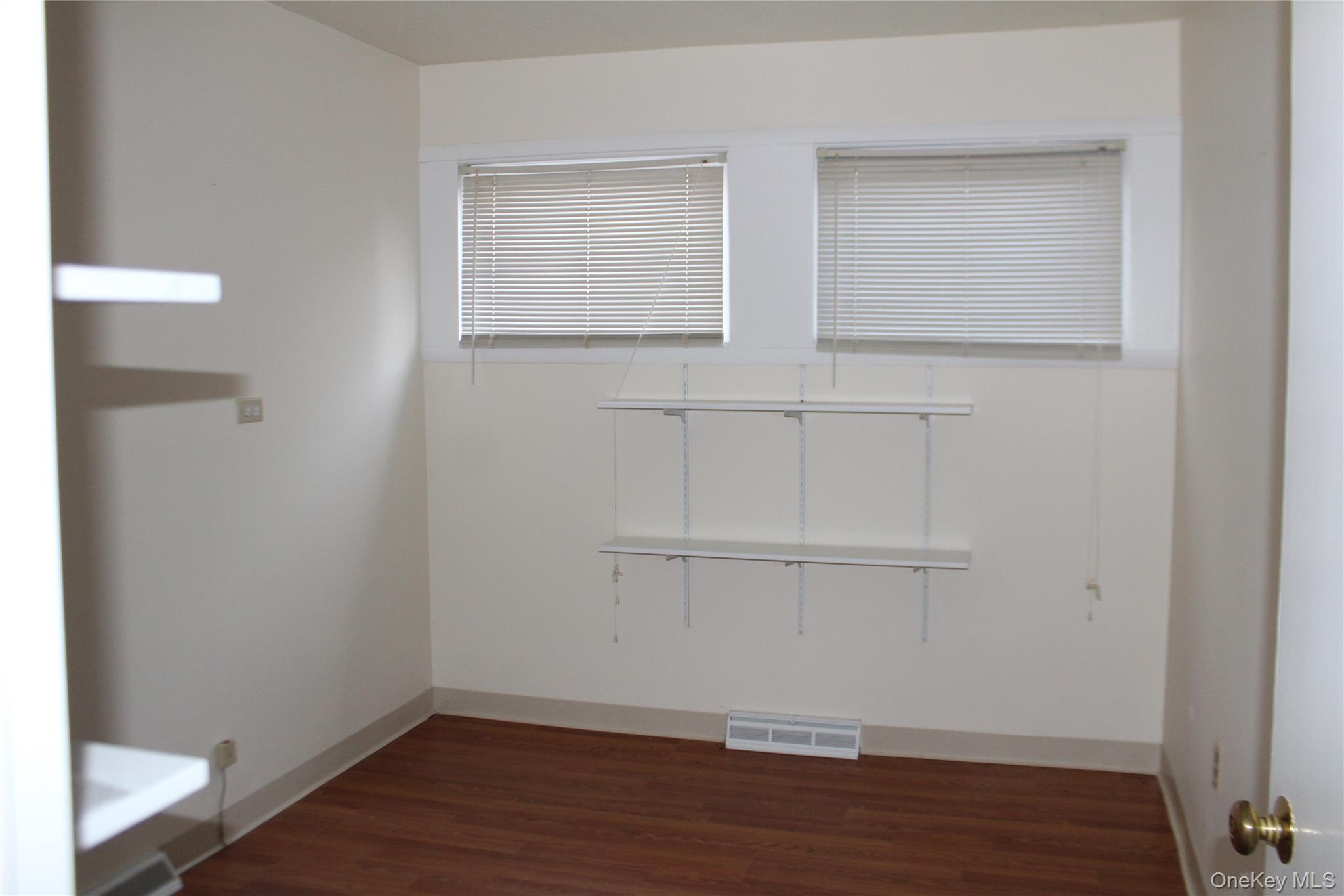 15 Moore Avenue 1r Property Photo 4