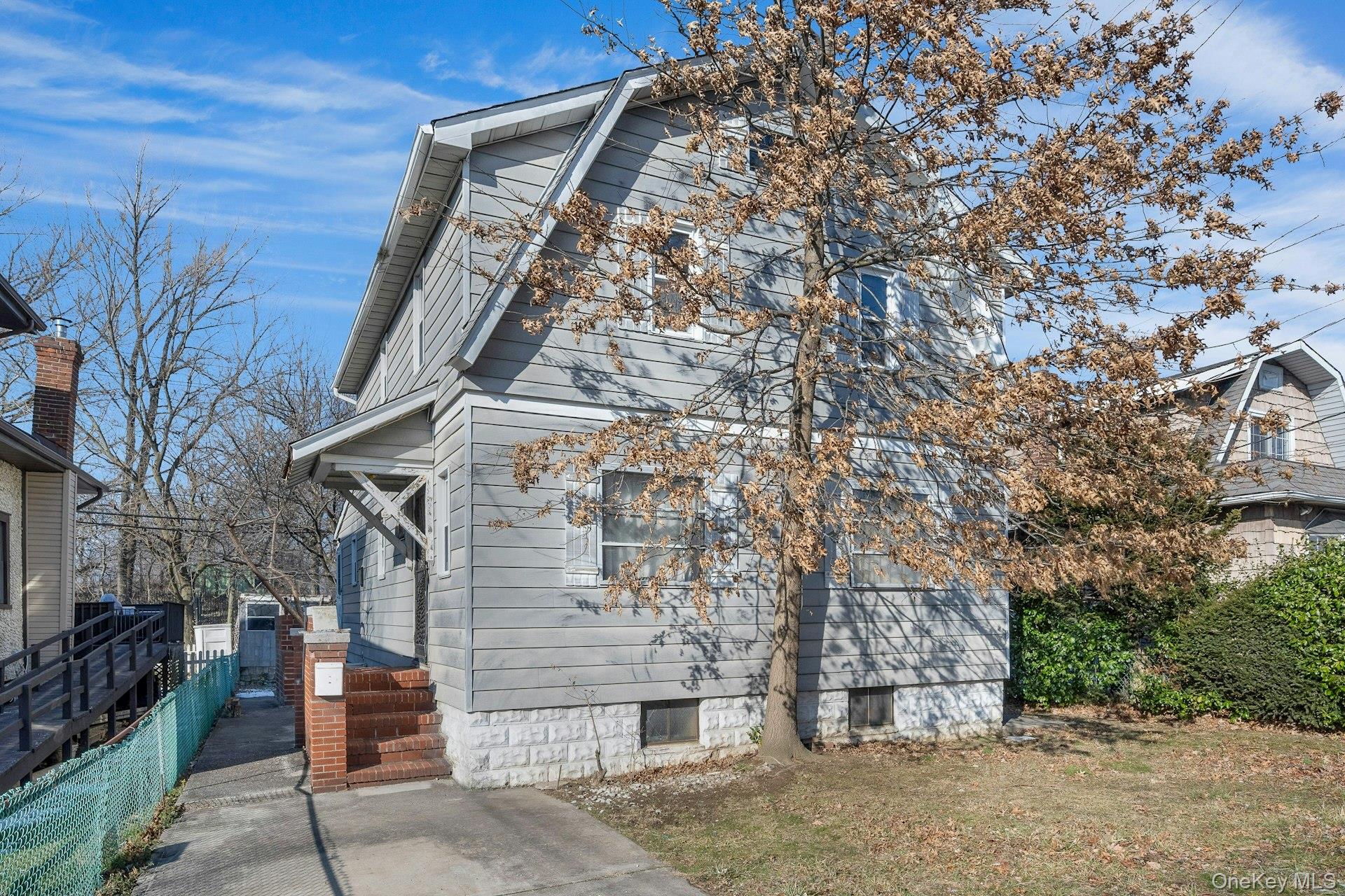 188 Edgewater Park D Property Photo 1