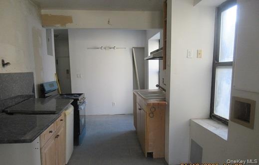 108 Division Avenue 26 Property Photo 7