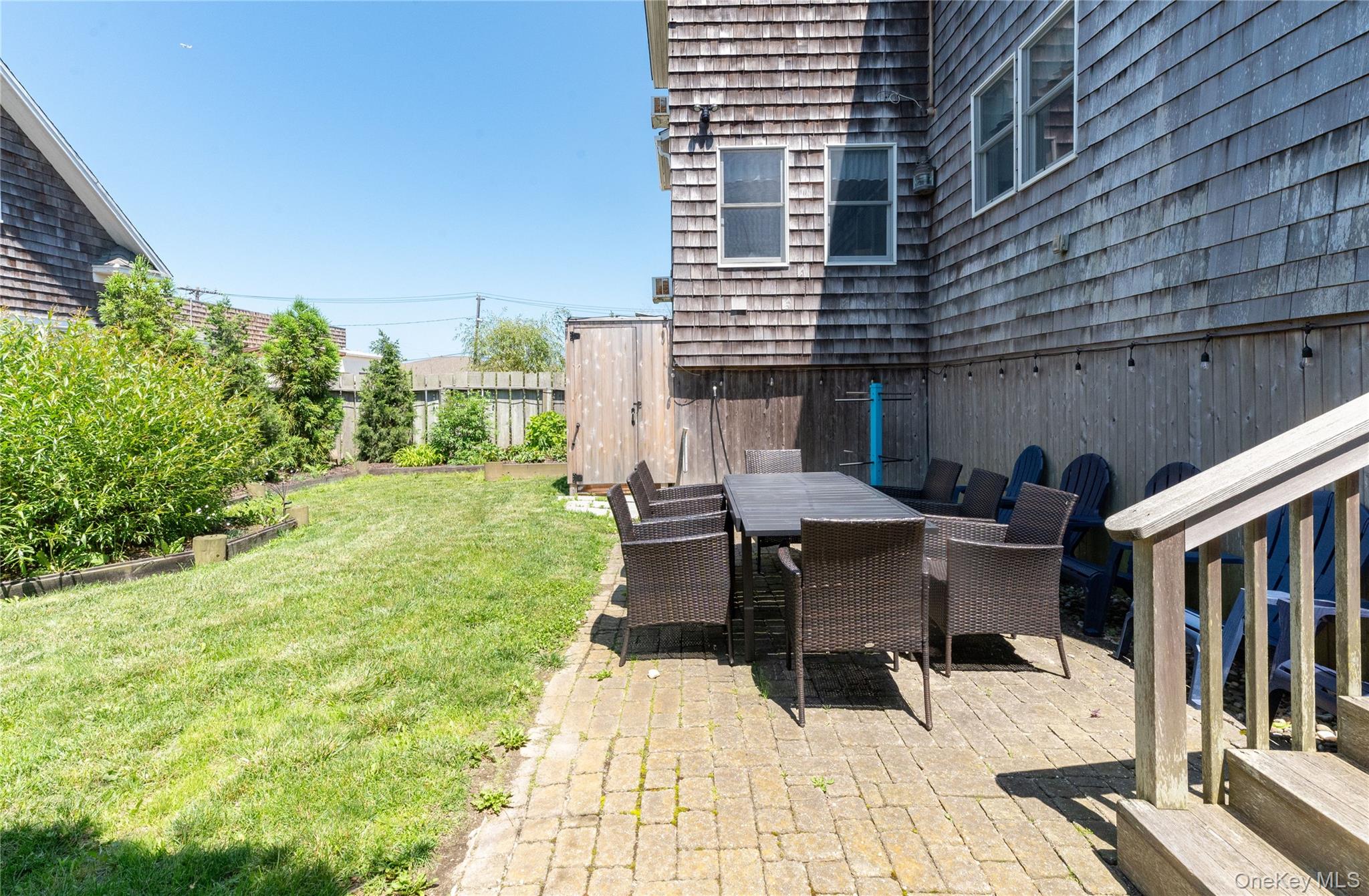 639 Ocean Breeze Walk Property Photo 15