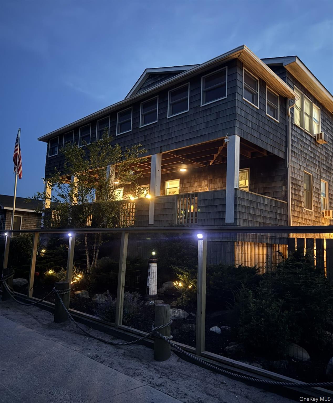639 Ocean Breeze Walk Property Photo 16