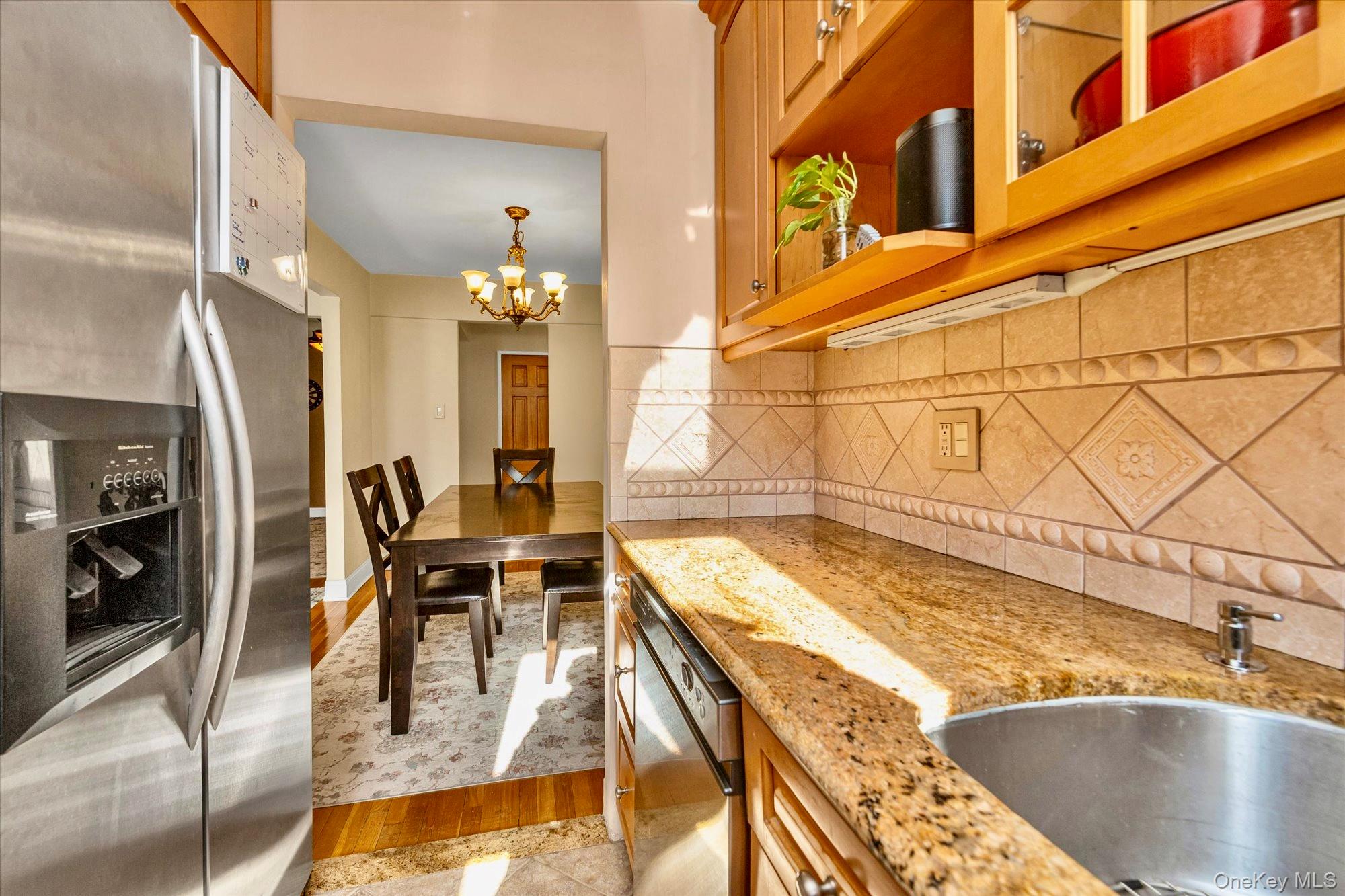 67-12 Yellowstone Boulevard E8 Property Photo 8