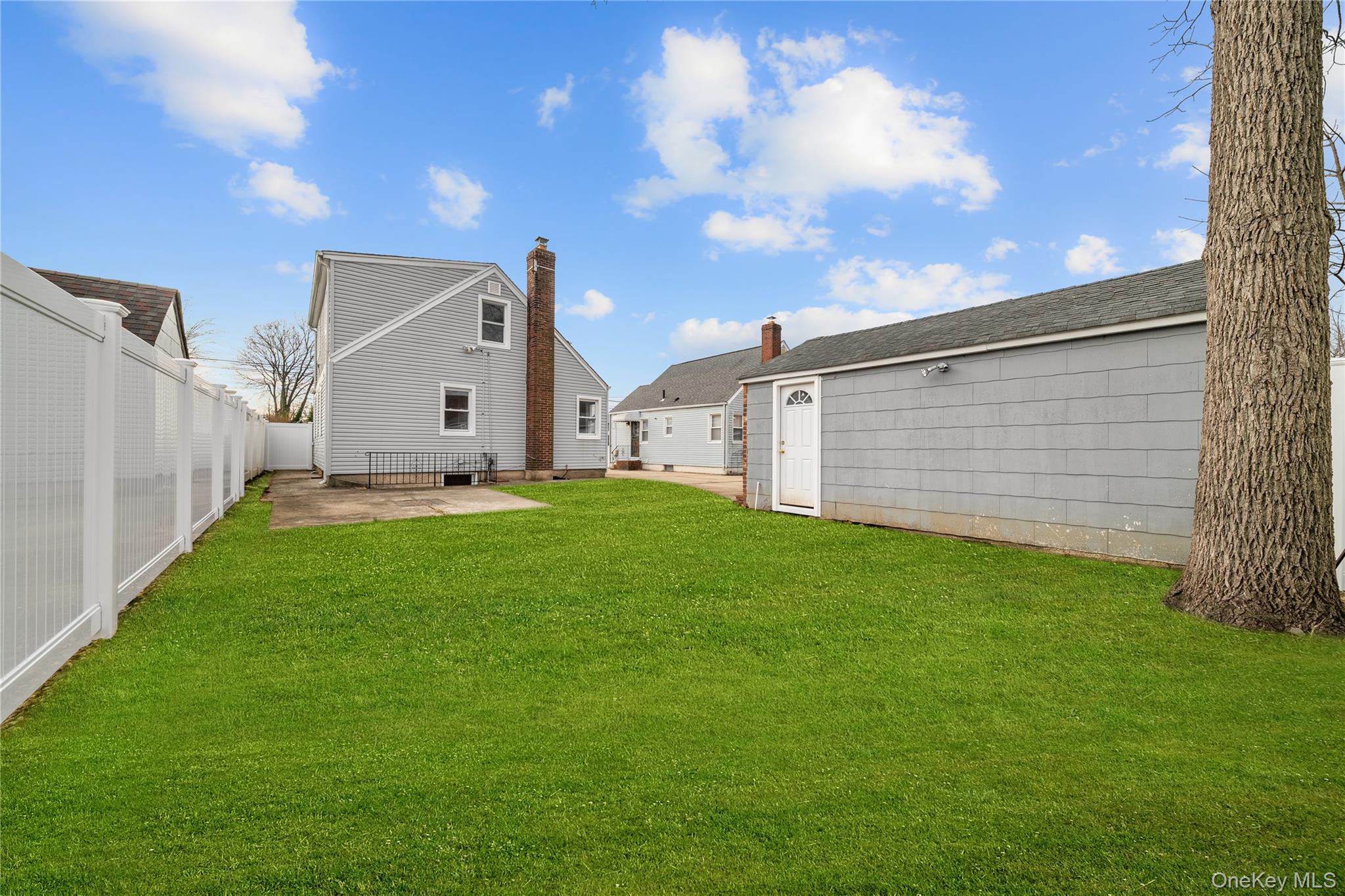 141 Booth Street Property Photo 17
