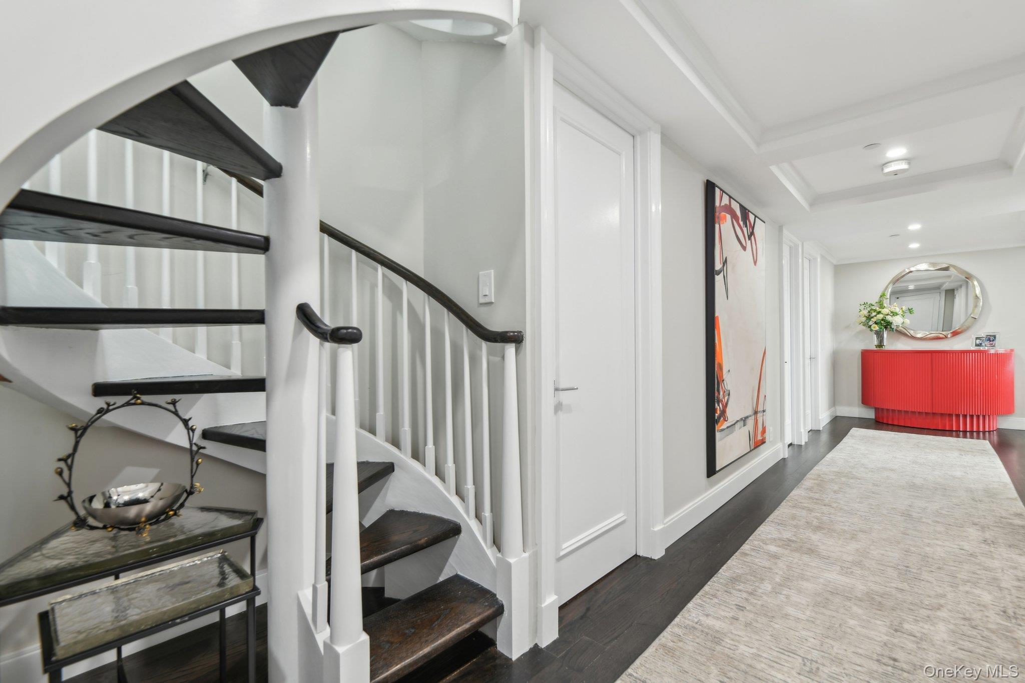 100 Hilton Avenue 901 Property Photo 1