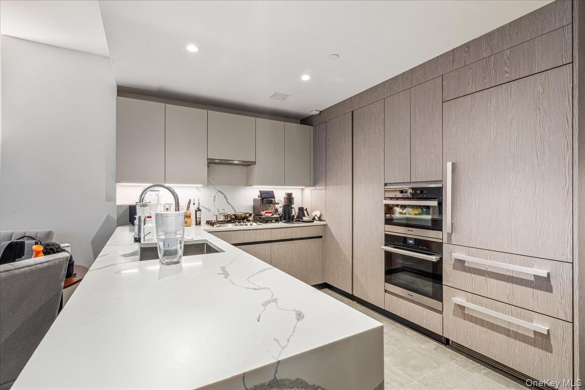 133-36 37th Avenue 5e Property Photo 9