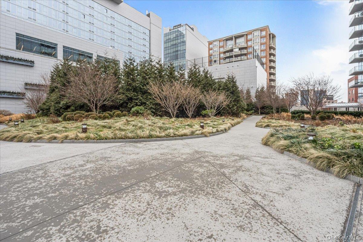 133-36 37th Avenue 5e Property Photo 17