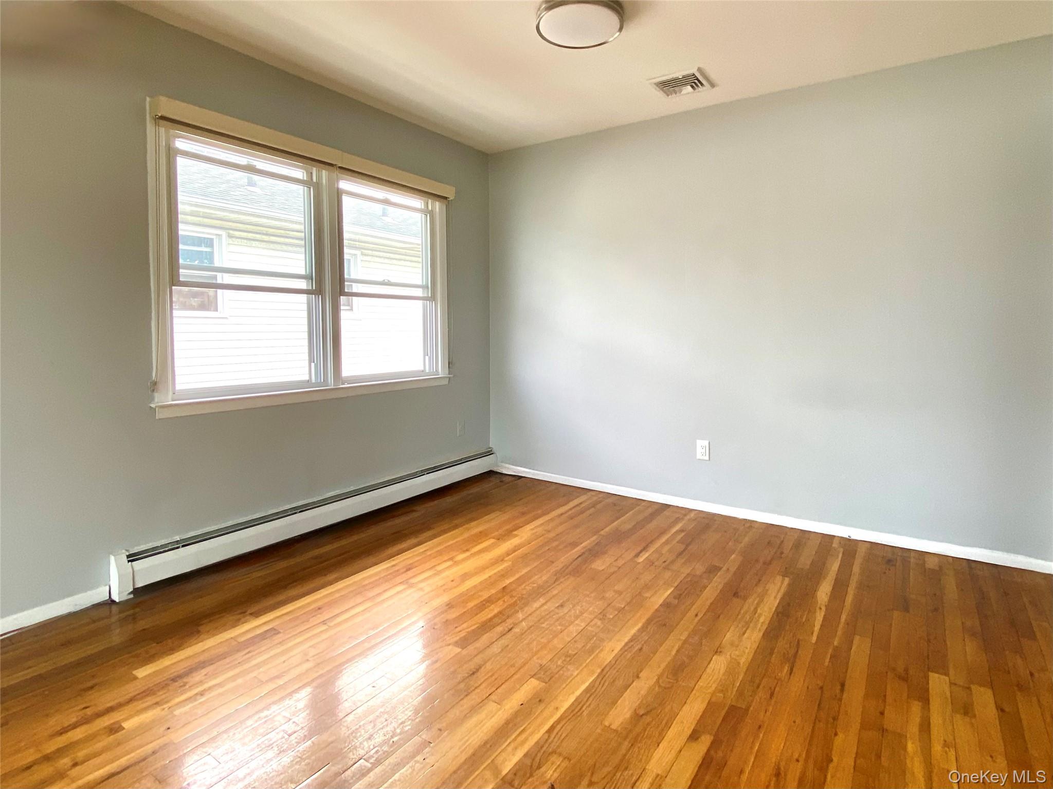 242 Munro Boulevard Property Photo 11