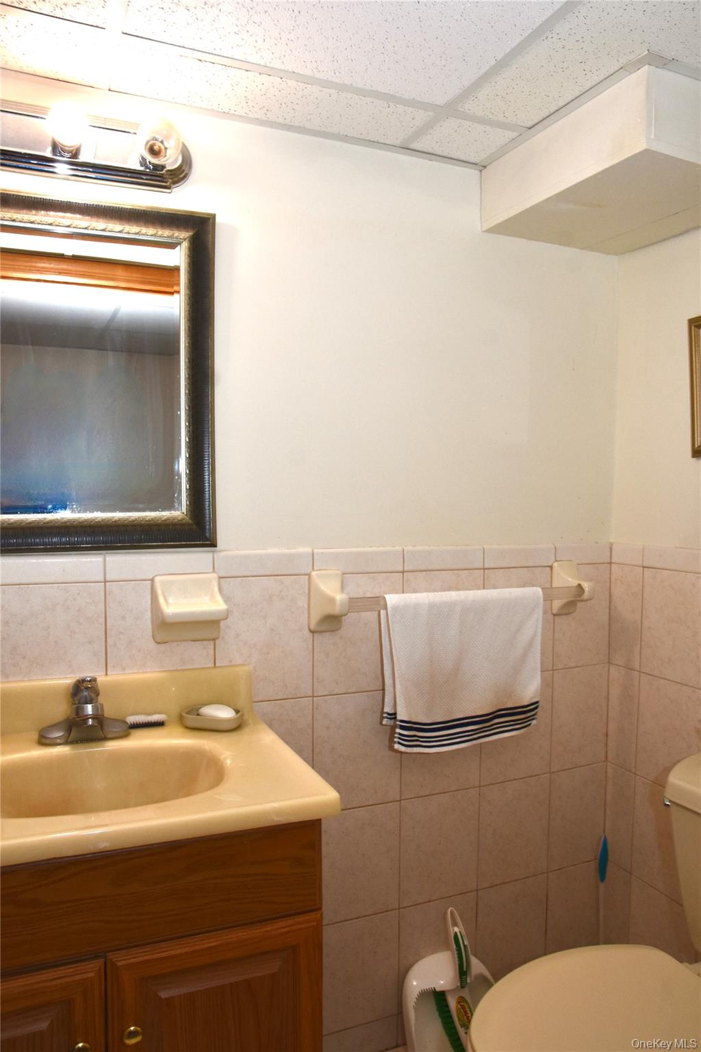242 Munro Boulevard Property Photo 20