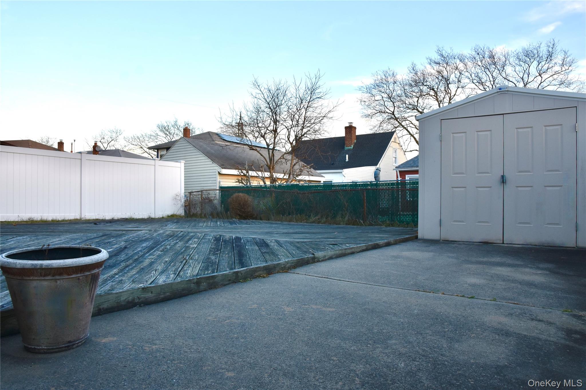 242 Munro Boulevard Property Photo 21