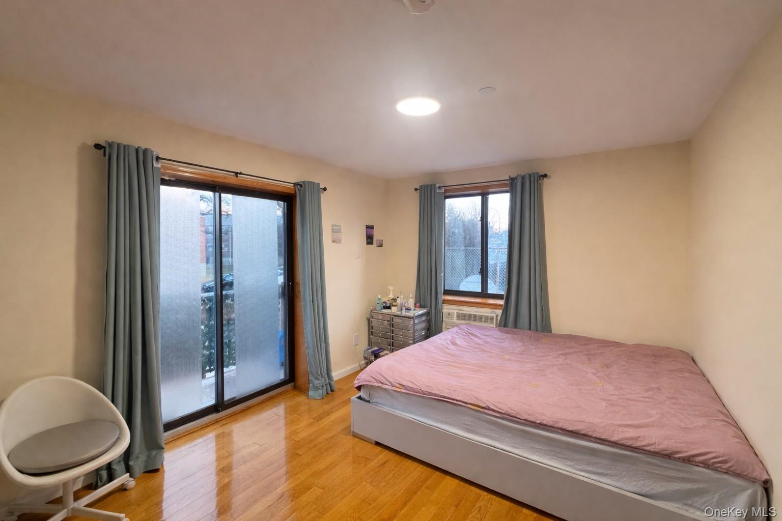 7548 Parsons Boulevard 2a Property Photo 6