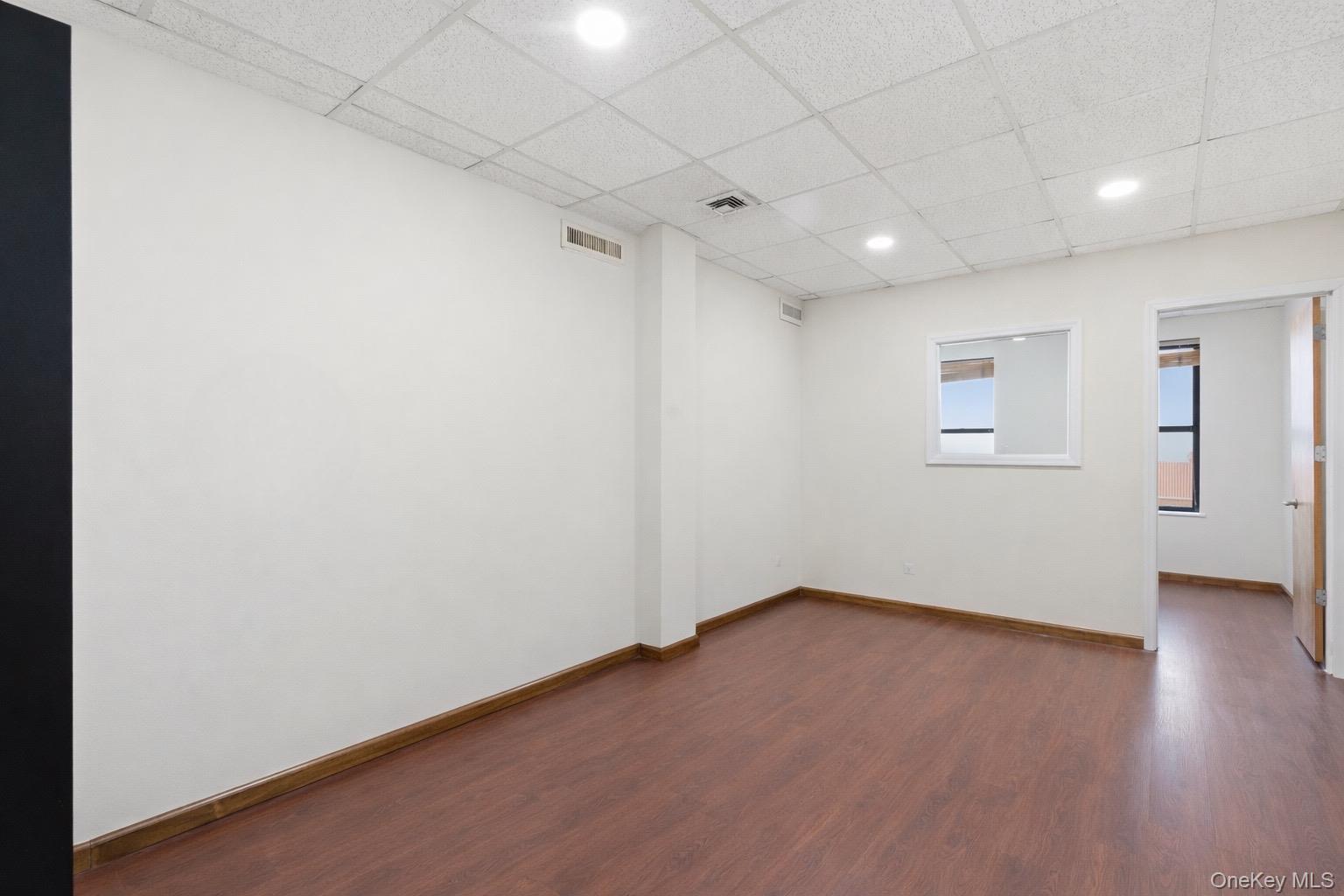 20 W Park Ave Property Photo 15