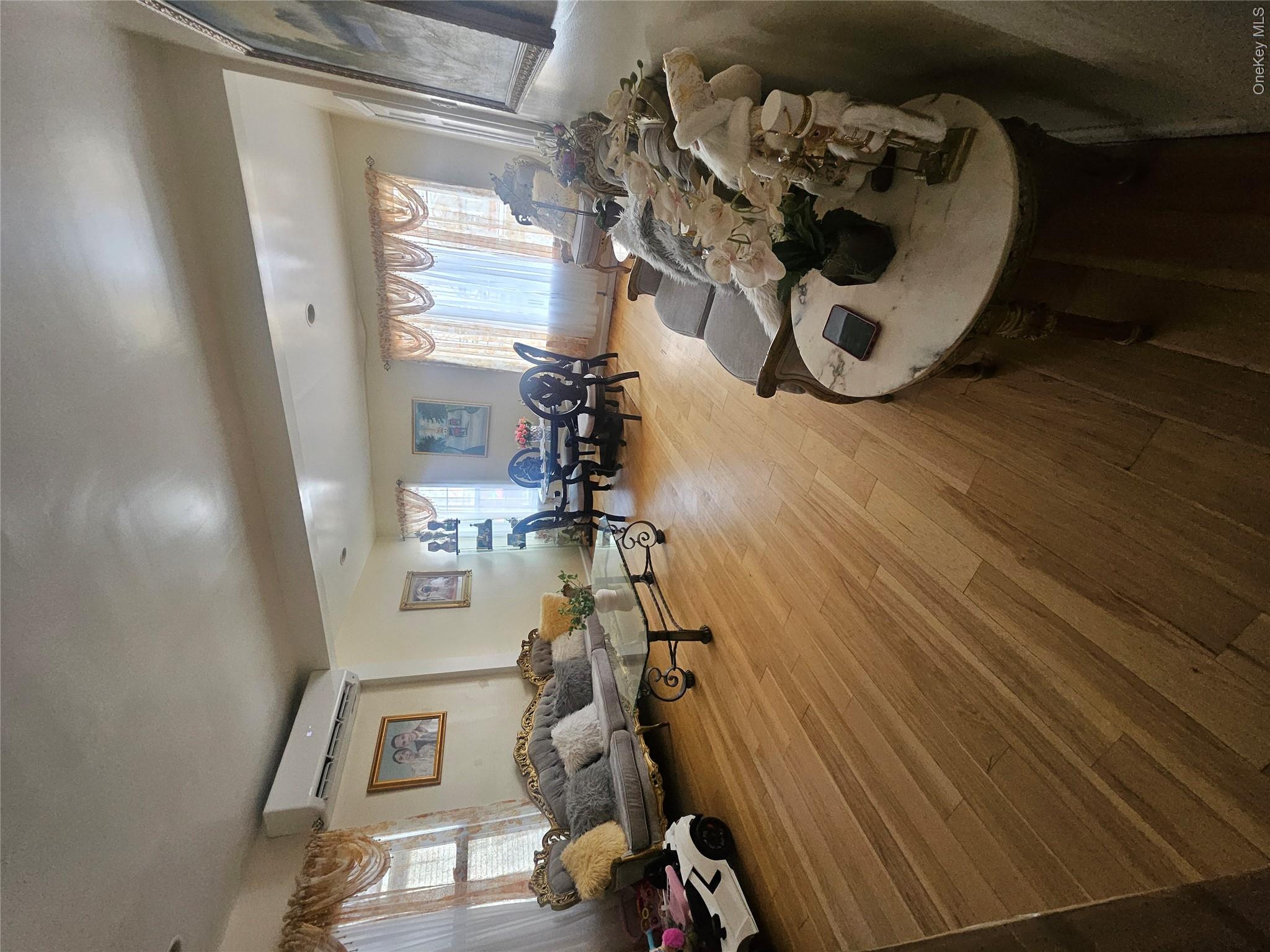 3305 Bronxwood Avenue Property Photo 6