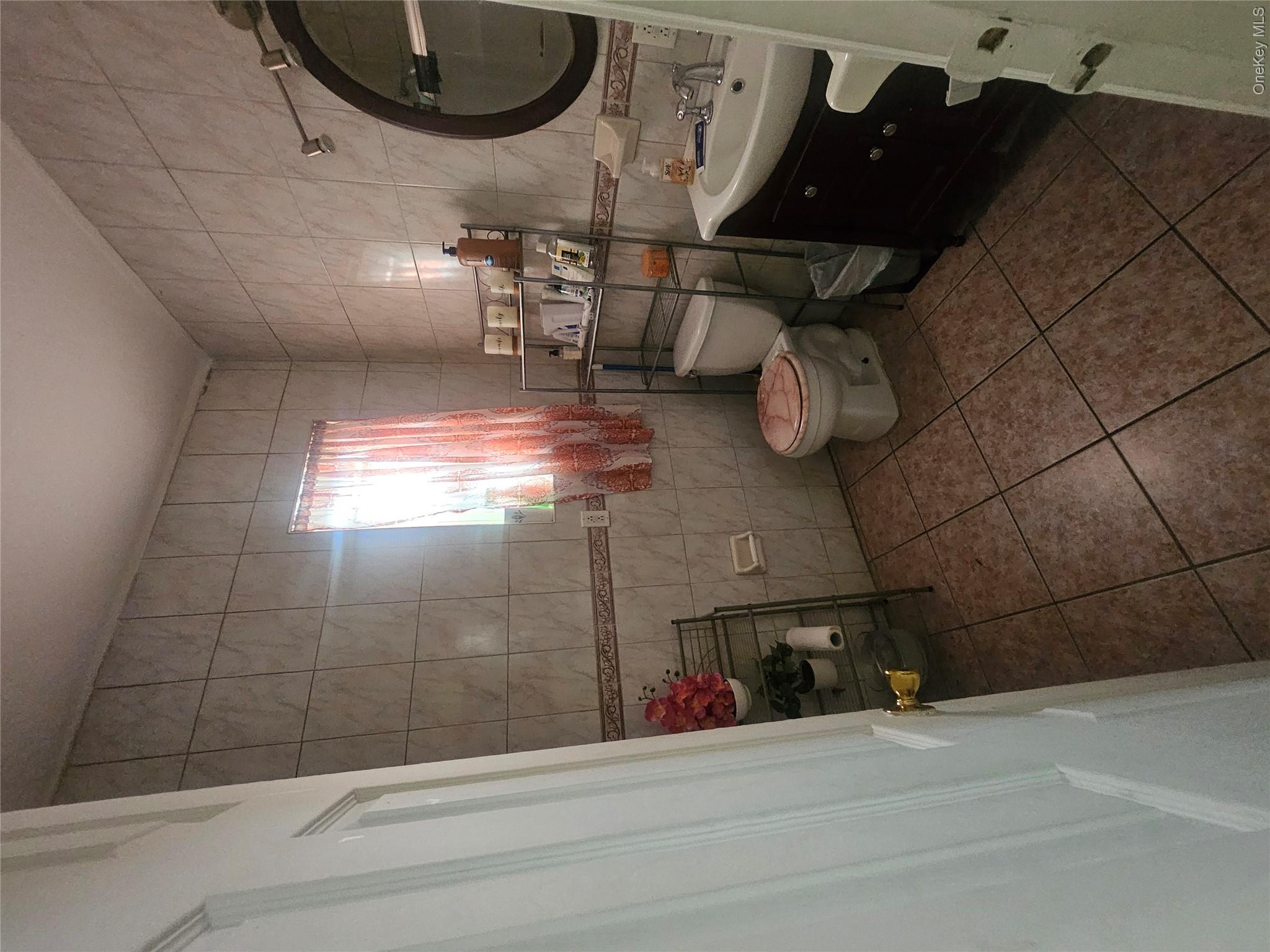 3305 Bronxwood Avenue Property Photo 10