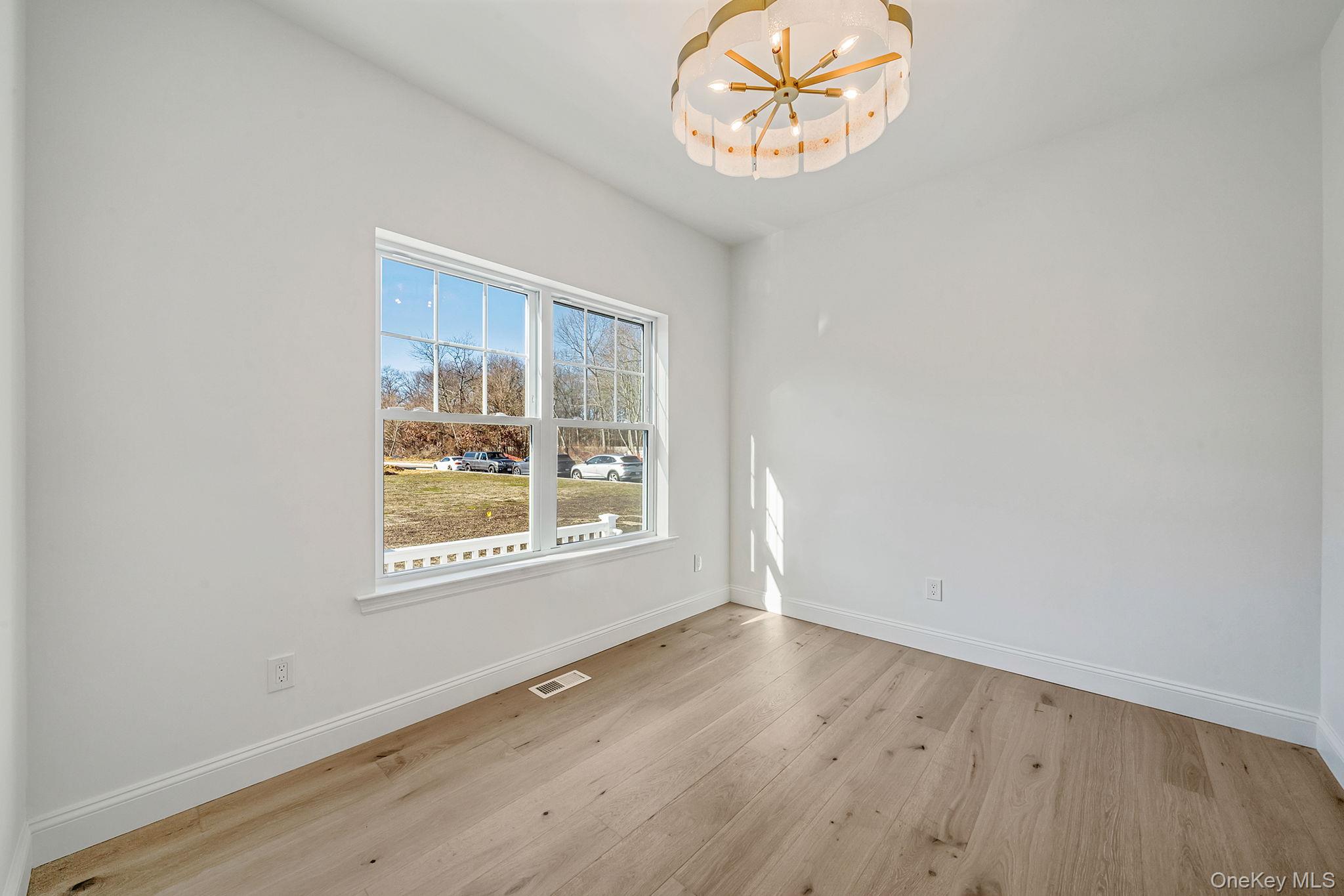 Nc Pine Street Property Photo 23