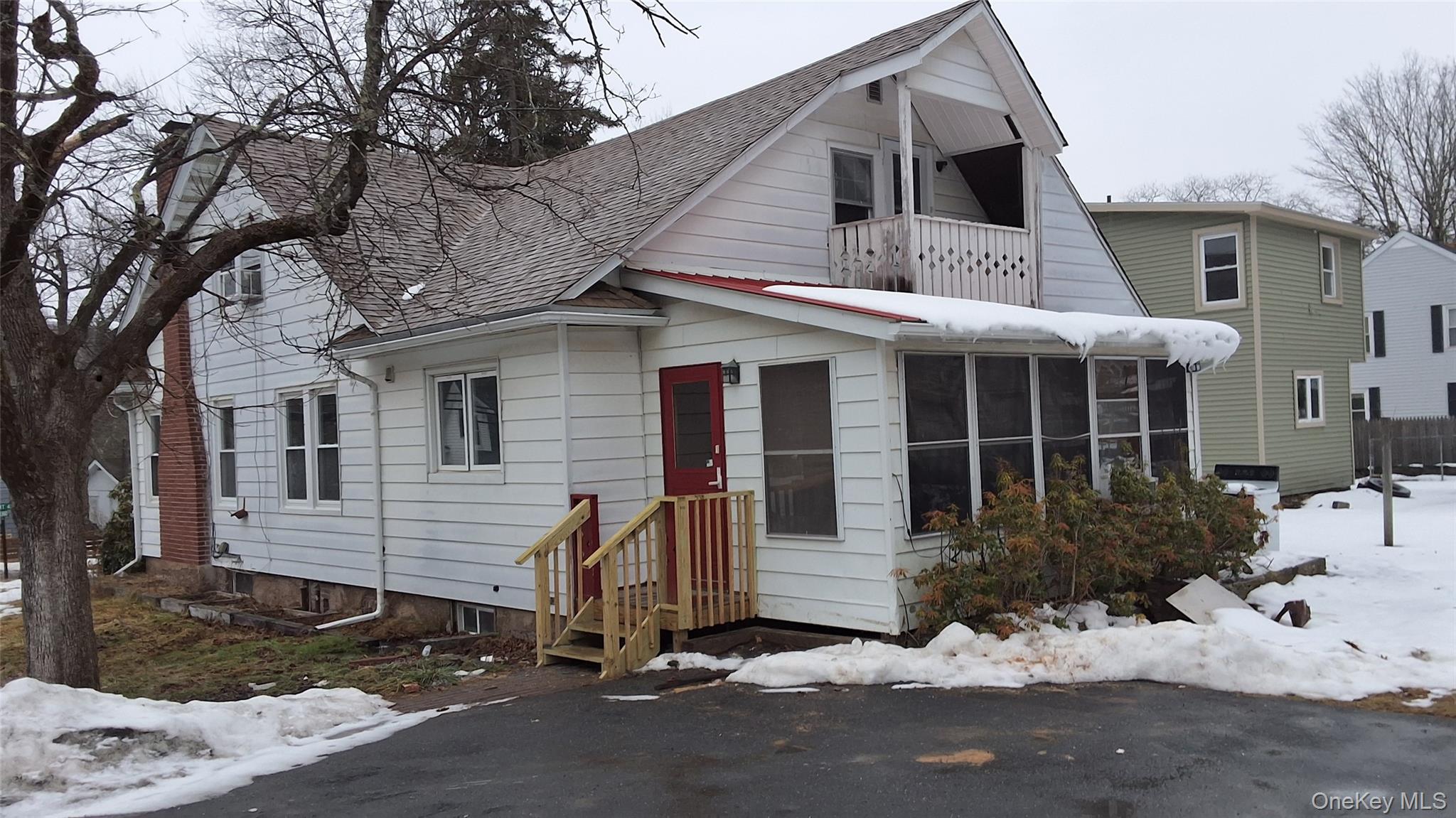 6222 State Route 42 Property Photo 1