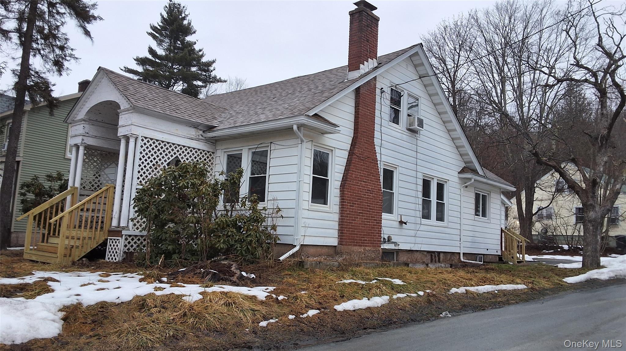 6222 State Route 42 Property Photo 2