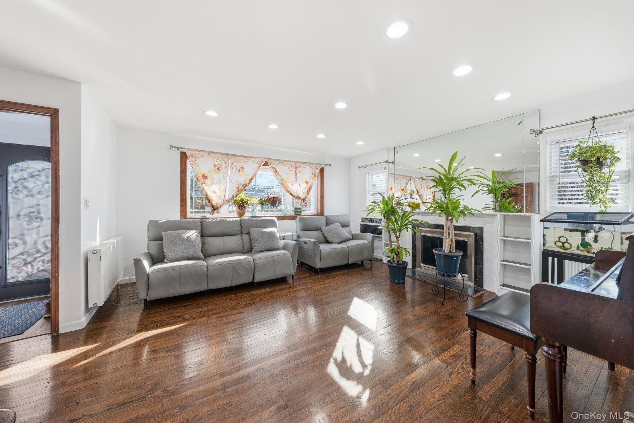 295 Union Avenue Property Photo 8