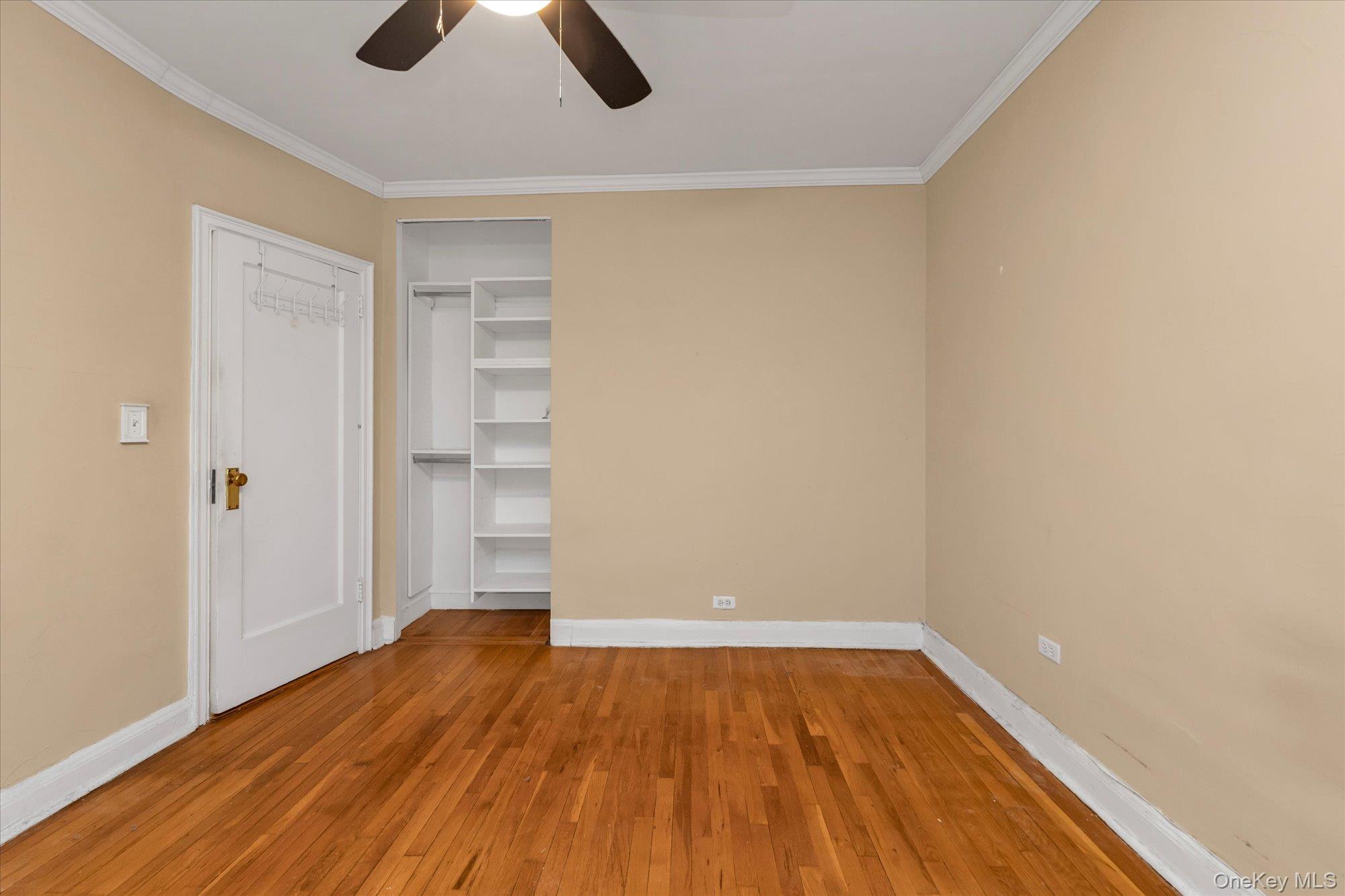 48-35 43 Street 4c Property Photo 13