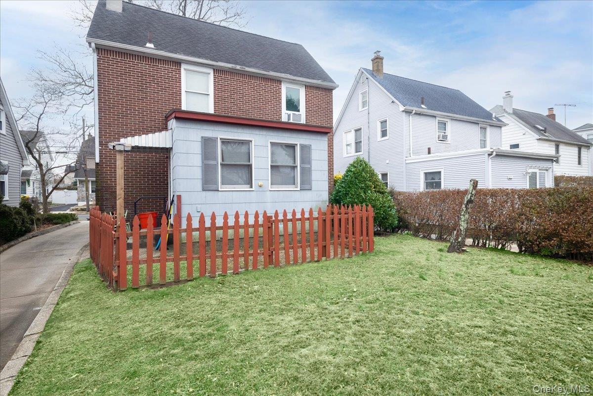 21 Cornell Street Property Photo 25