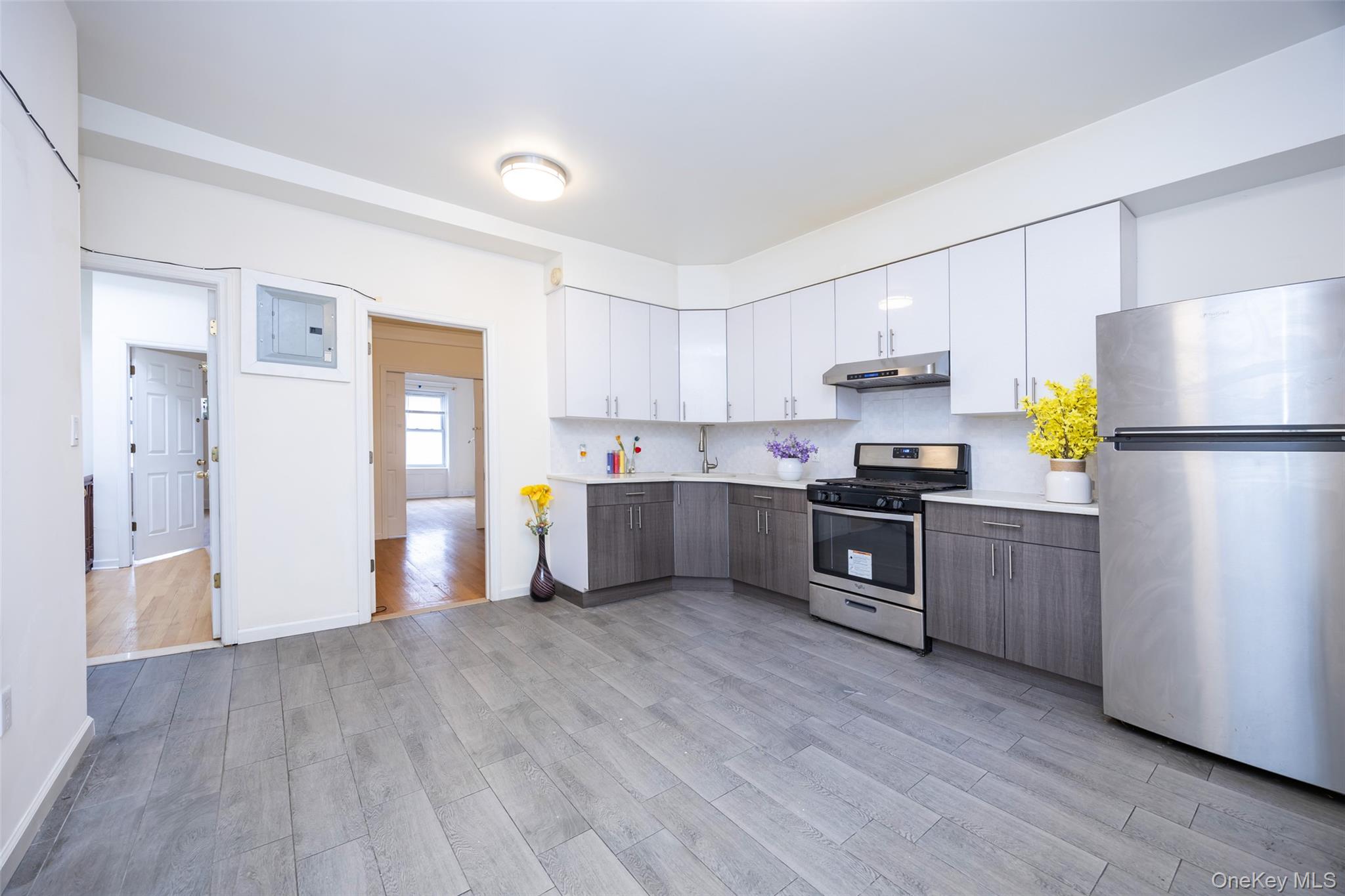 37-46 83rd Street Property Photo 4